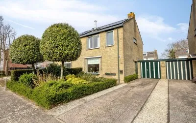 Tussenwoning te koop: Sloppenbrugge 29, Rijsenhout Zuid Rijsenhout
