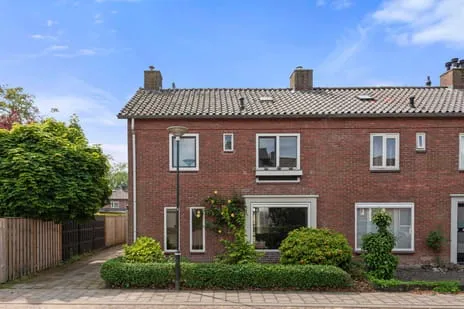 Corner house for sale: Slotakkerstraat 8, Sint-Oedenrode Centrum Zuid Sint-Oedenrode
