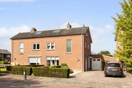 Twee-onder-één-kap te koop: Slotlaan 52, Ulvenhout Ulvenhout (Gem. Breda)