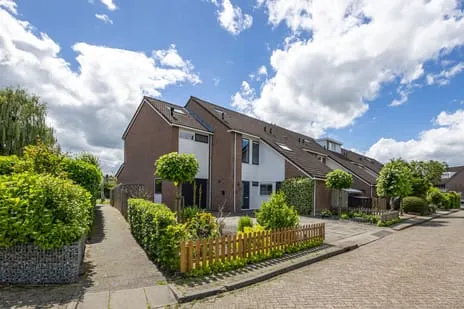 Hoekwoning te koop: Slotplein 18A, Langerak-Dorp Langerak