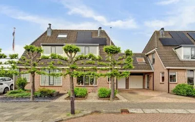 Tussenwoning te koop: Sluimerskamp 8, Herwijnen Herwijnen