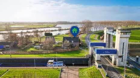 Twee-onder-één-kap te koop: Sluis Sint Andries 1, Verspreide huizen Heerewaarden Heerewaarden