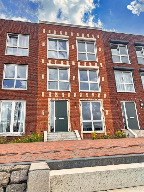 Woning te huur: Sluiskade, De Haven Spijkenisse