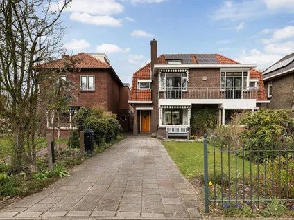 Twee-onder-één-kap te koop: Sluiskade Noordzijde 136, Ootmarsumsestraat en omgeving Almelo