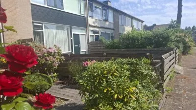 Tussenwoning te koop: Sluiskreek 23, Groot IJsselmonde Rotterdam