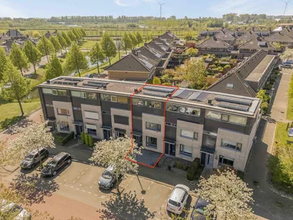 Tussenwoning te koop: Sluisleede 43, Ter Leede Barendrecht
