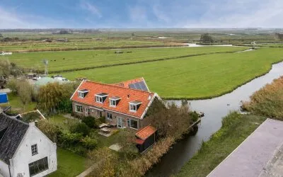 Twee-onder-één-kap te koop: Sluisstraat 7, Oost-Knollendam Oostknollendam
