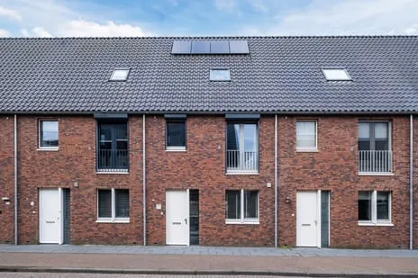 Tussenwoning te koop: Sluisstraat 99, Bloemenwijk Veghel