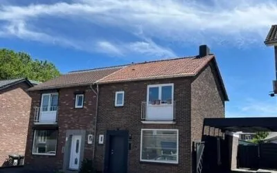 Twee-onder-één-kap te koop: Sluiterdstraat 27, Het Heufken Brunssum