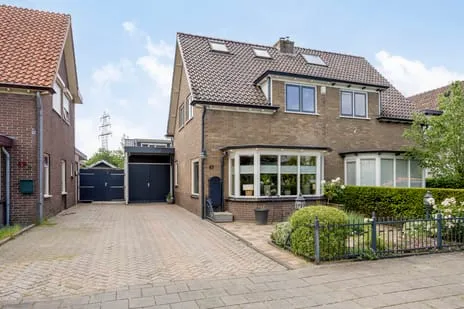 Twee-onder-één-kap te koop: Slunterweg 41, Indische buurt Ede