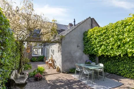 Twee-onder-één-kap te koop: Smalstraat 11, Centrum-West Oss