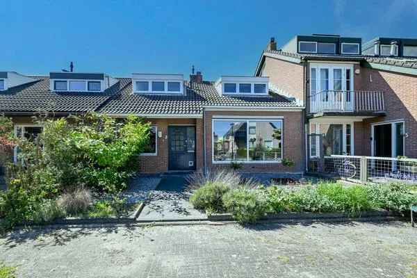 Tussenwoning te koop: Smaragd 3, Hofland Mijdrecht