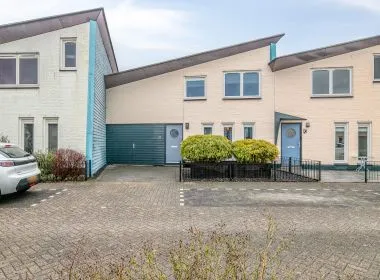 Tussenwoning te koop: Smaragdhof 21, Almere