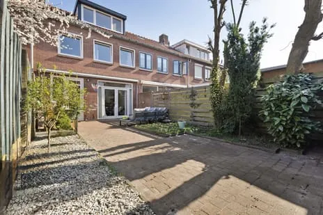 Tussenwoning te koop: Smaragdstraat 14, Brabantpark Breda