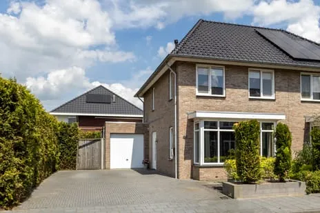 Semi-detached for sale: Smaragdstraat 46, Bornsestraat en omgeving Zuid Almelo