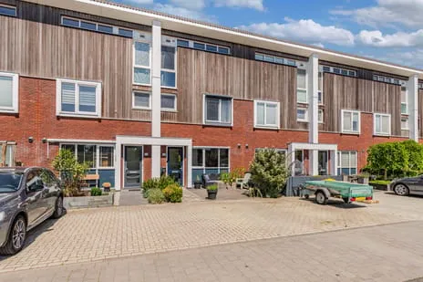 Tussenwoning te koop: Smederij 58, De Gilden Dronten