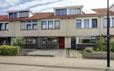 Tussenwoning te koop: Smederij 85, De Gilden Dronten