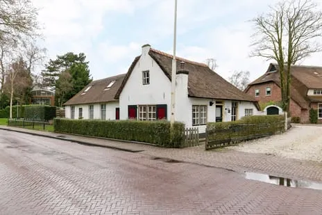 Twee-onder-één-kap te huur: Smeekweg 3, Zevenend Laren (Nh)