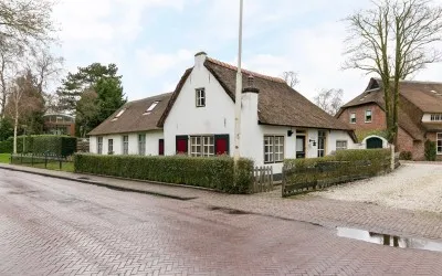 Twee-onder-één-kap te huur: Smeekweg 3, Zevenend Laren