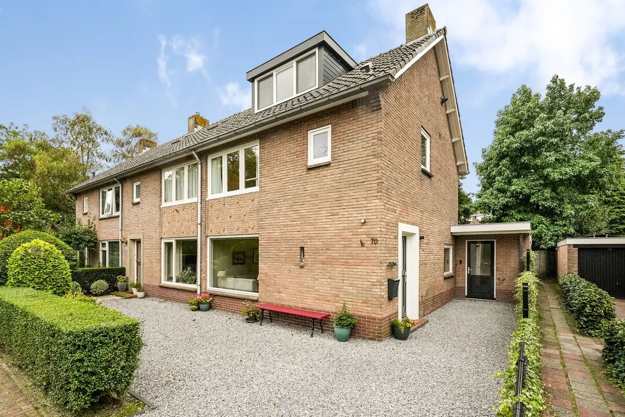 Hoekwoning te koop: Smeekweg 70, Laren (Nh)