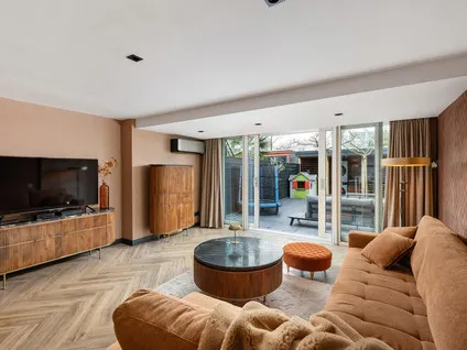 Tussenwoning te koop: Smetanalaan 38, Groenoord-Noord Schiedam