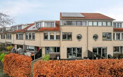 Tussenwoning te koop: Smidshamer 42, De Gilden Dronten