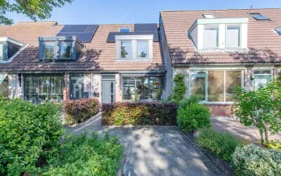 Tussenwoning te koop: Smidsloot 7, Tuitjenhorn-Centrum en Kerkbuurt Tuitjenhorn