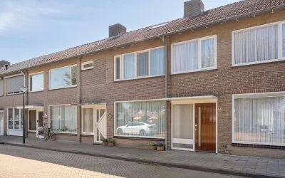Tussenwoning te koop: Smient 15, Braakhuizen-Noord Geldrop