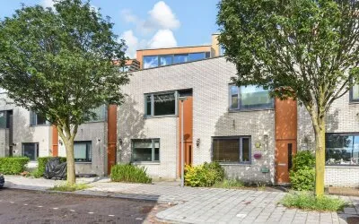Tussenwoning te koop: Smientstraat 61, De Vissen 'S-Gravenhage