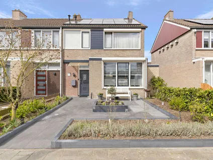 Hoekwoning te koop: Smirnoffstraat 32, Helmond