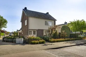 Vrijstaande woning te koop: Smits van Oyenlaan 8, Maarheeze Maarheeze