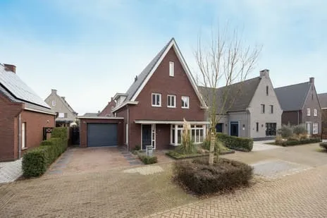 Vrijstaande woning te koop: Smoutstraat 28, Sprundel Sprundel
