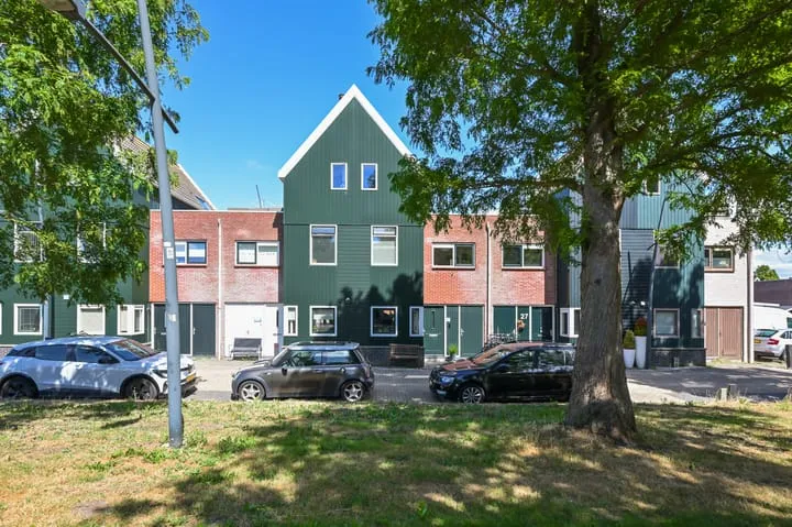 Tussenwoning te koop: Smuiger 29, Assendelft