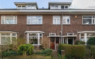Tussenwoning te koop: Smyrnastraat 174, Burgemeestersbuurt Deventer