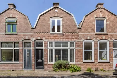 Tussenwoning te koop: Snaarmanslaan 49, Spoorbuurt Alkmaar
