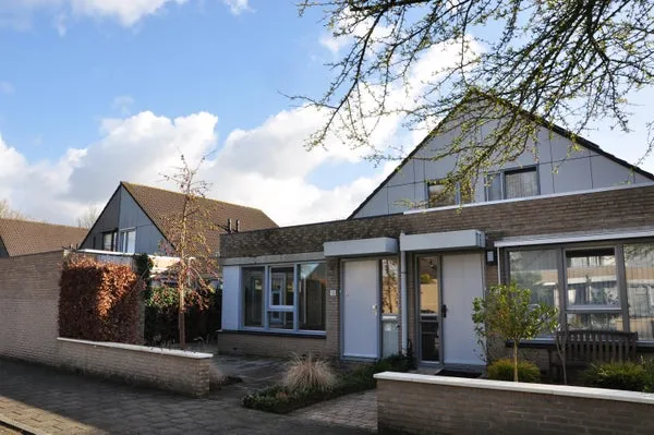 Tussenwoning te koop: Sneevliethof 13, De Staatsliedenbuurt 'S-Hertogenbosch