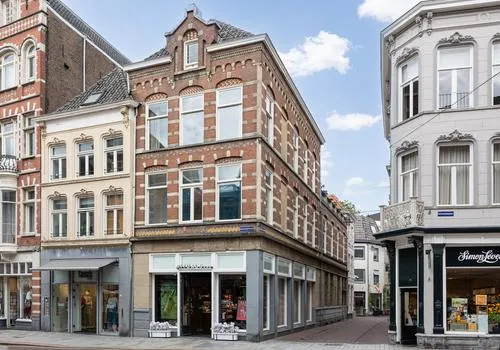 Tussenwoning te koop: Snellestraat 2, 'S-Hertogenbosch