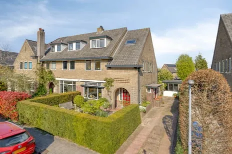 Hoekwoning te koop: Snelliuslaan 24, Johannes Geradtswegbuurt Hilversum