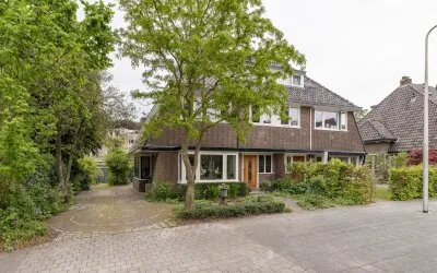 Twee-onder-één-kap te koop: Snoeckgensheuvel 61, Vermeerkwartier-Oost Amersfoort