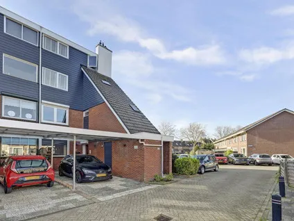 Appartement te koop: Snoekenveen 864, Spijkenisse