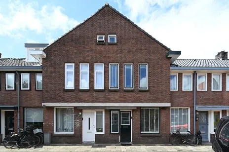 Tussenwoning te koop: Soembastraat 54, De Kooi Leiden