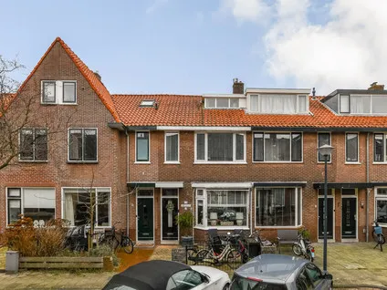 Tussenwoning te koop: Soembastraat 65, Leiden