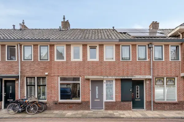 Tussenwoning te koop: Soembastraat 66, De Kooi Leiden