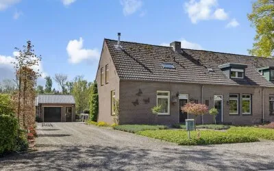 Twee-onder-één-kap te koop: Soemeersingel 67, Verspreide woningen bij Helenaveen Helenaveen
