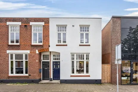Twee-onder-één-kap te koop: Soendastraat 8, Getfert Enschede