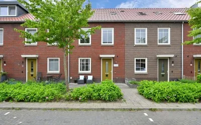 Tussenwoning te koop: Soestdijkstraat 37, Zevenhuizen-Zuid Zevenhuizen