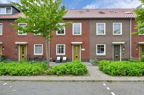 Tussenwoning te koop: Soestdijkstraat 37, Zevenhuizen-Zuid Zevenhuizen (Zh)