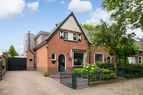 Twee-onder-één-kap te koop: Soesterbergsestraat 15, Soest Zuid Soest