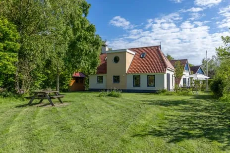 Vrijstaande woning te koop: Solcamastraat 30-1, Verspreide huizen Sumar Sumar