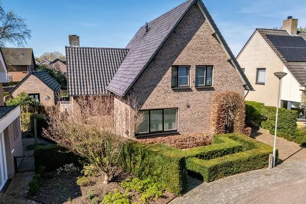 Vrijstaande woning te koop: Solingerhof 25, Velden-Oost Velden